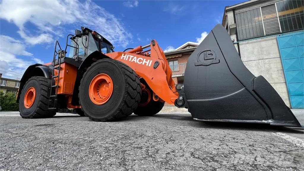 Hitachi ZW370-6 Incarcator pe pneuri