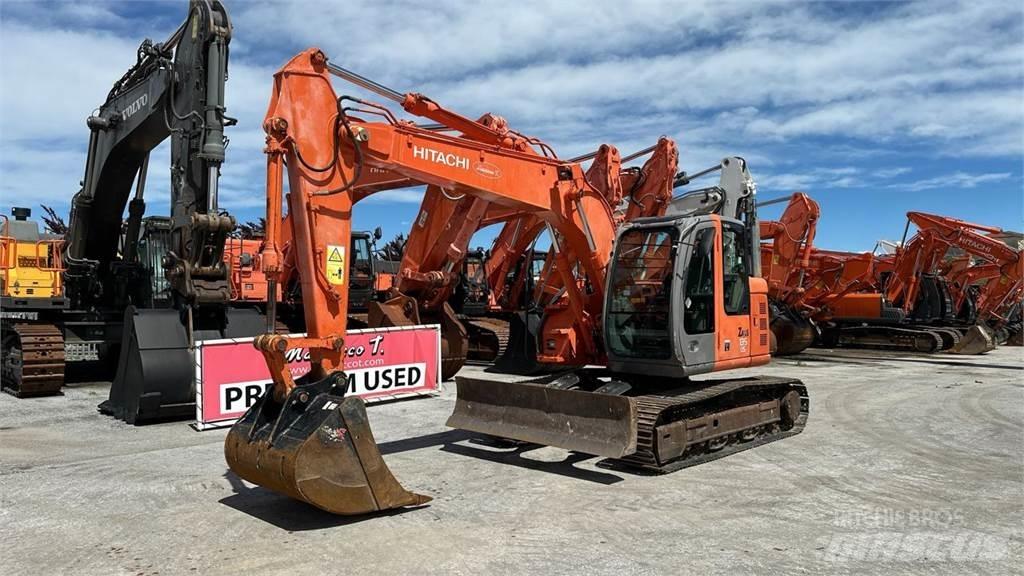 Hitachi ZX135US Excavatoare 7t - 12t