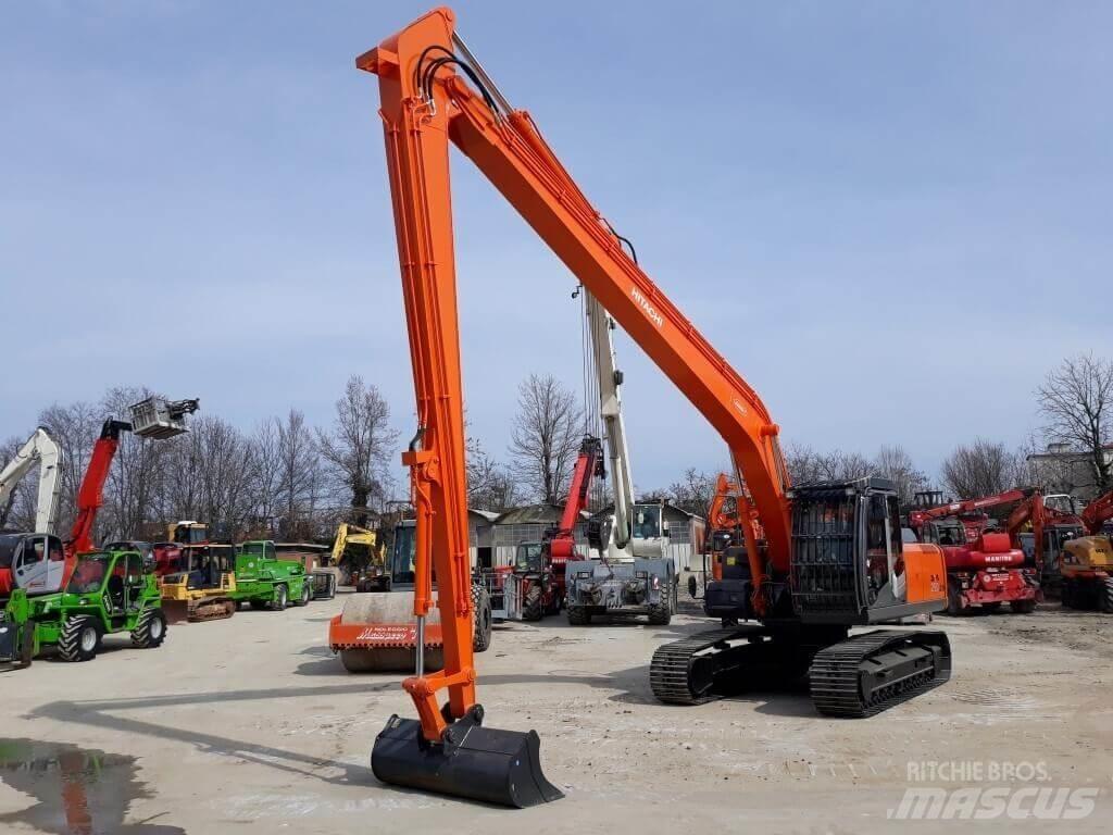 Hitachi ZX250LCN -3 SLF Excavatoare pe șenile
