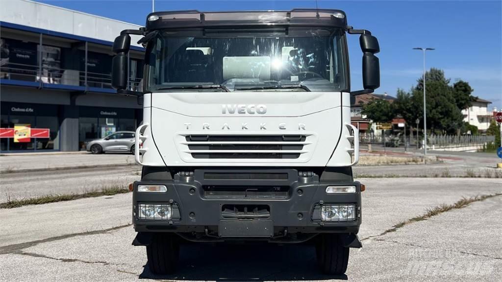 Iveco Trakker 410 8X4 Betoniera