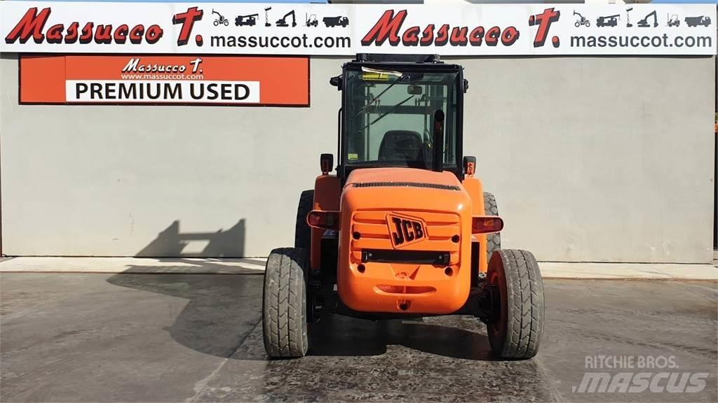 JCB 940 4x2 Masini de teren dificil