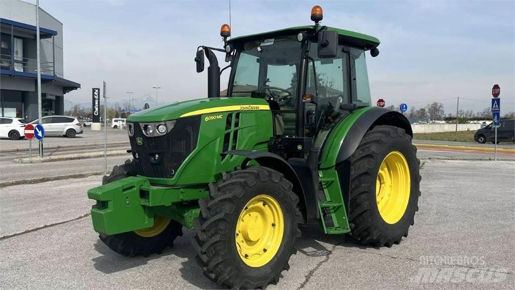 John Deere 6090MC 4X4 Lame pentru dezapezire si pluguri
