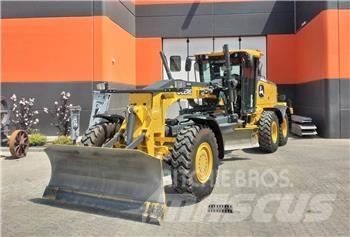 John Deere 622 GP 6X6 Buldozere pe senile