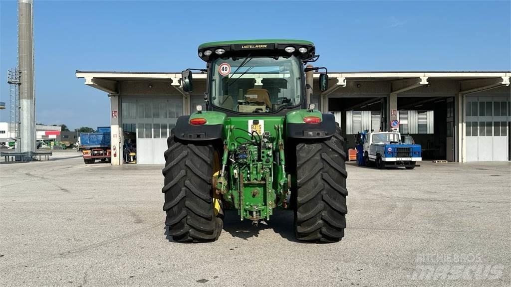 John Deere 7230R Lame pentru dezapezire si pluguri