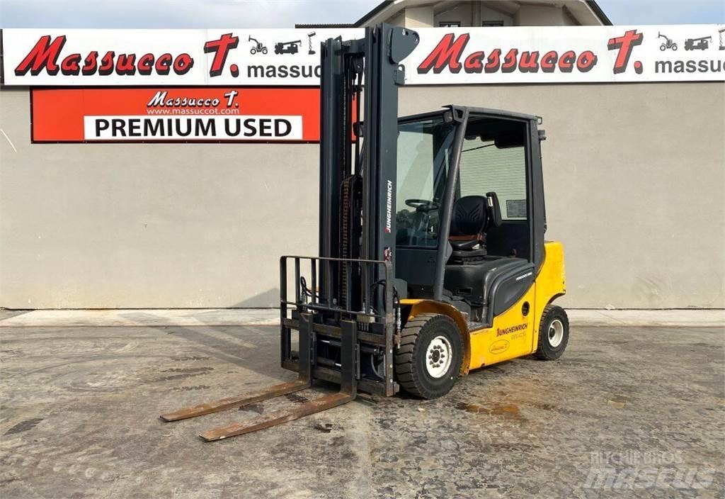 Jungheinrich DFG425s Stivuitor diesel