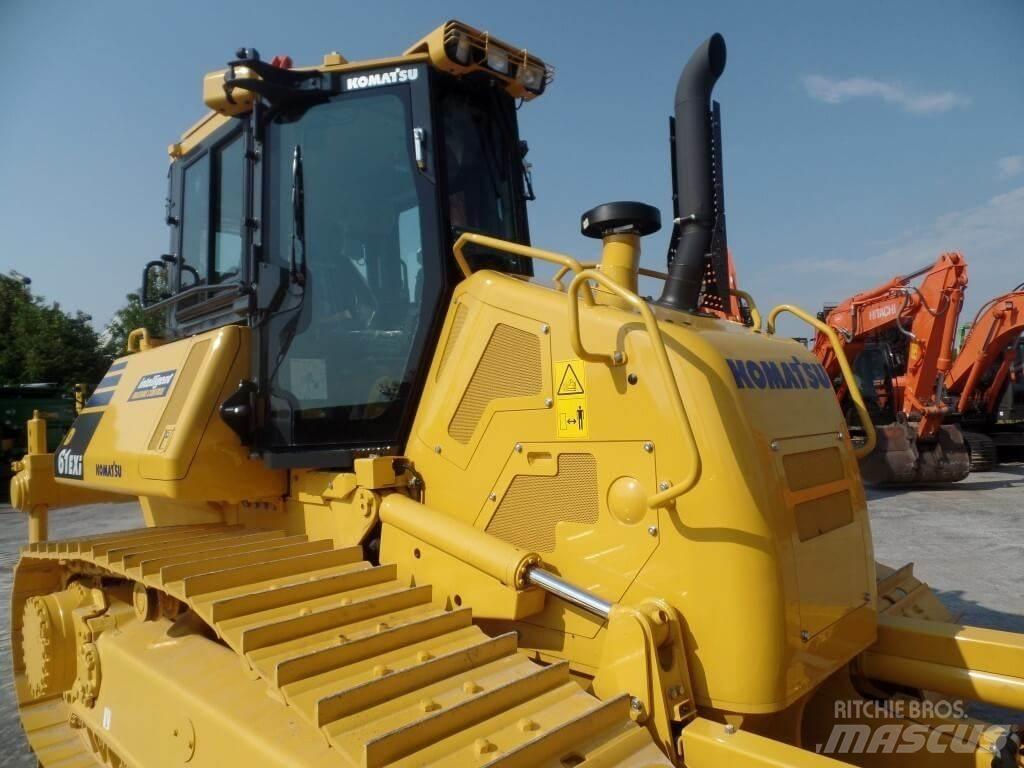 Komatsu D61 EXi Buldozere pe senile
