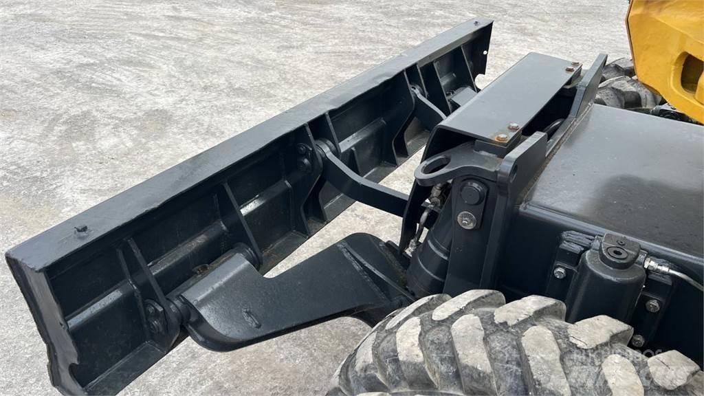 Komatsu PW118MR-11 Excavatoare cu roti