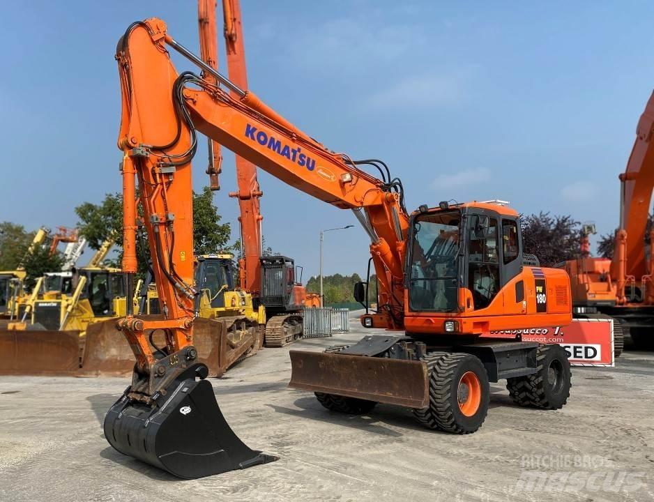 Komatsu PW180-7EO Excavatoare cu roti