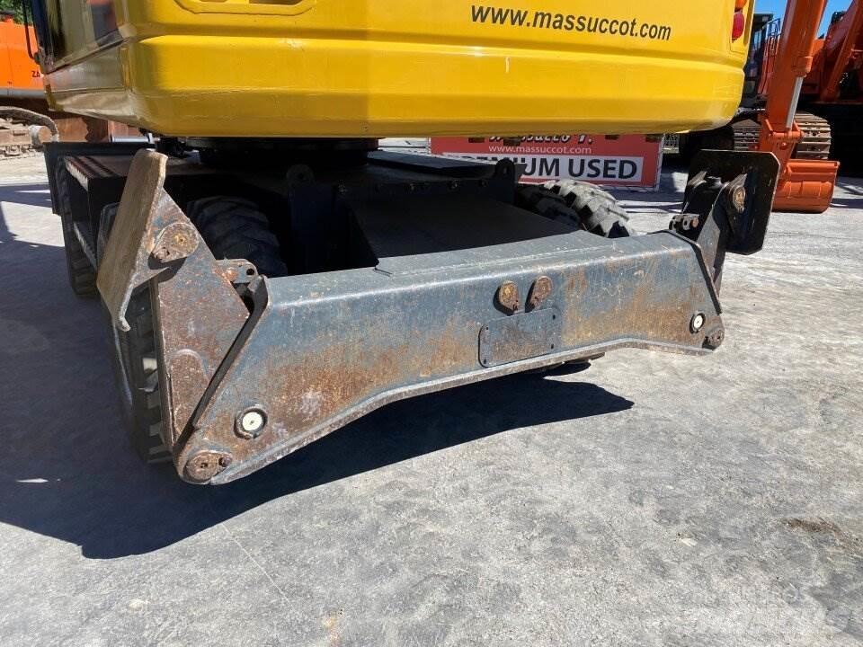 Komatsu PW200 7K Excavatoare cu roti