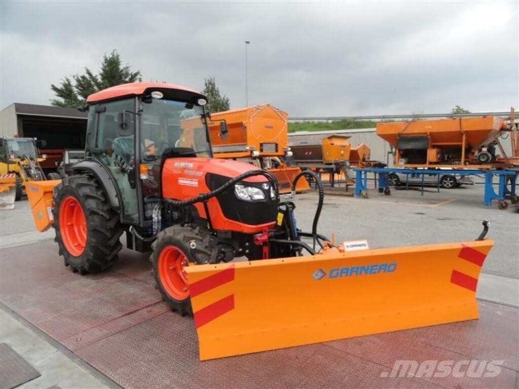 Kubota M 85.40 Narrow Lame pentru dezapezire si pluguri