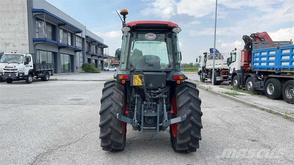 Kubota M8540N 4X4 Lame pentru dezapezire si pluguri