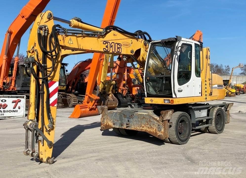 Liebherr A316 Excavatoare cu roti