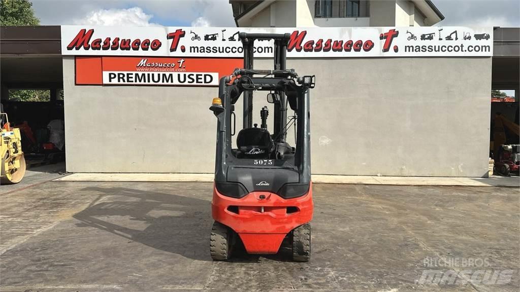 Linde E30L Stivuitor electric