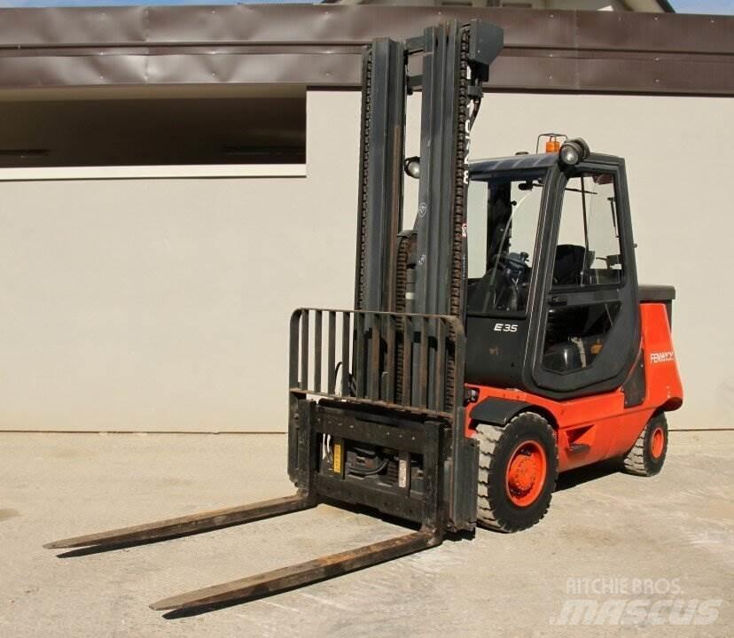 Linde E35P Stivuitor electric