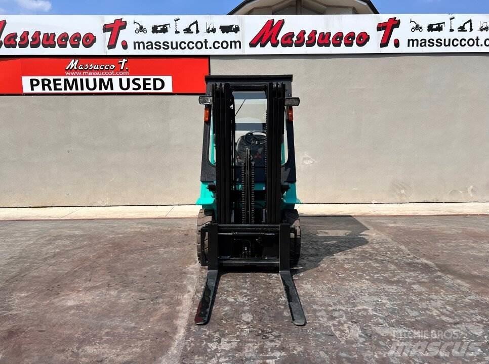 Mitsubishi FD25K Stivuitor diesel