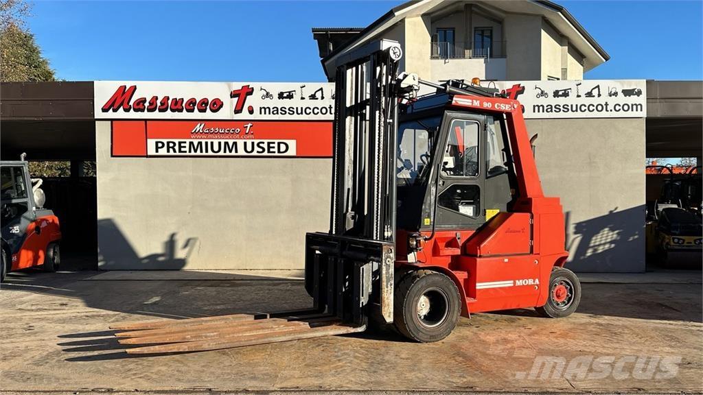 Mora M90 CSE Stivuitor diesel