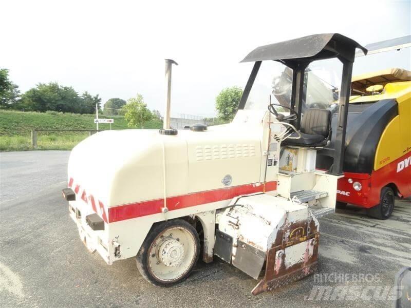 Roadtec RX-10 123 Pavatoare asfalt