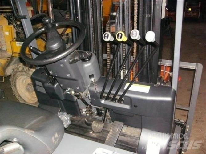 TCM FB25-7 Stivuitor electric