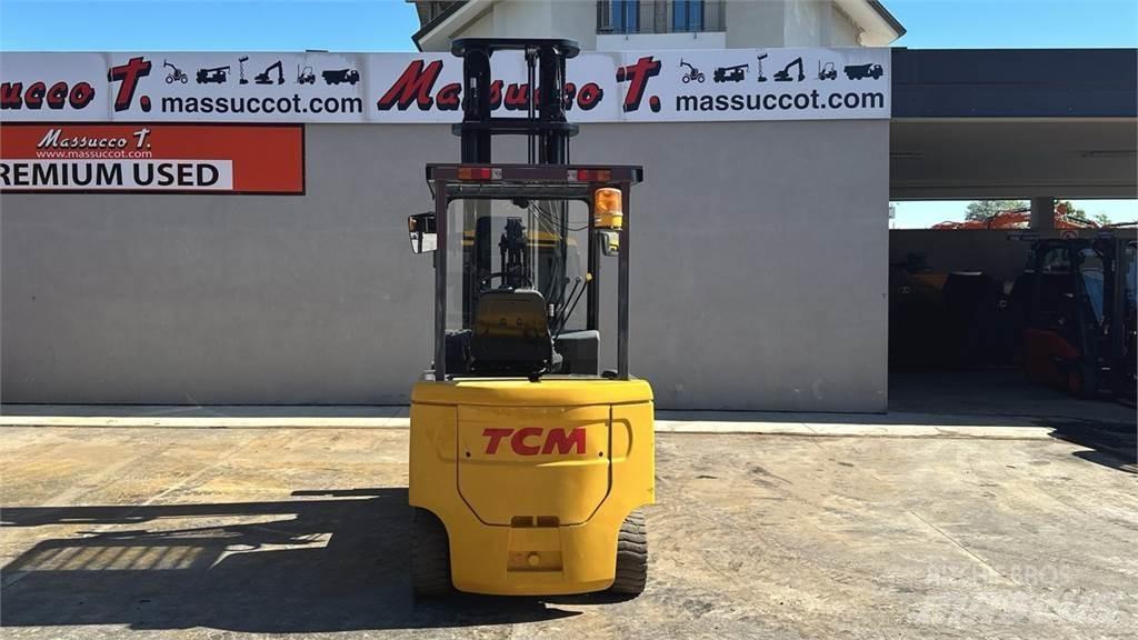 TCM FB30-7V Stivuitor electric