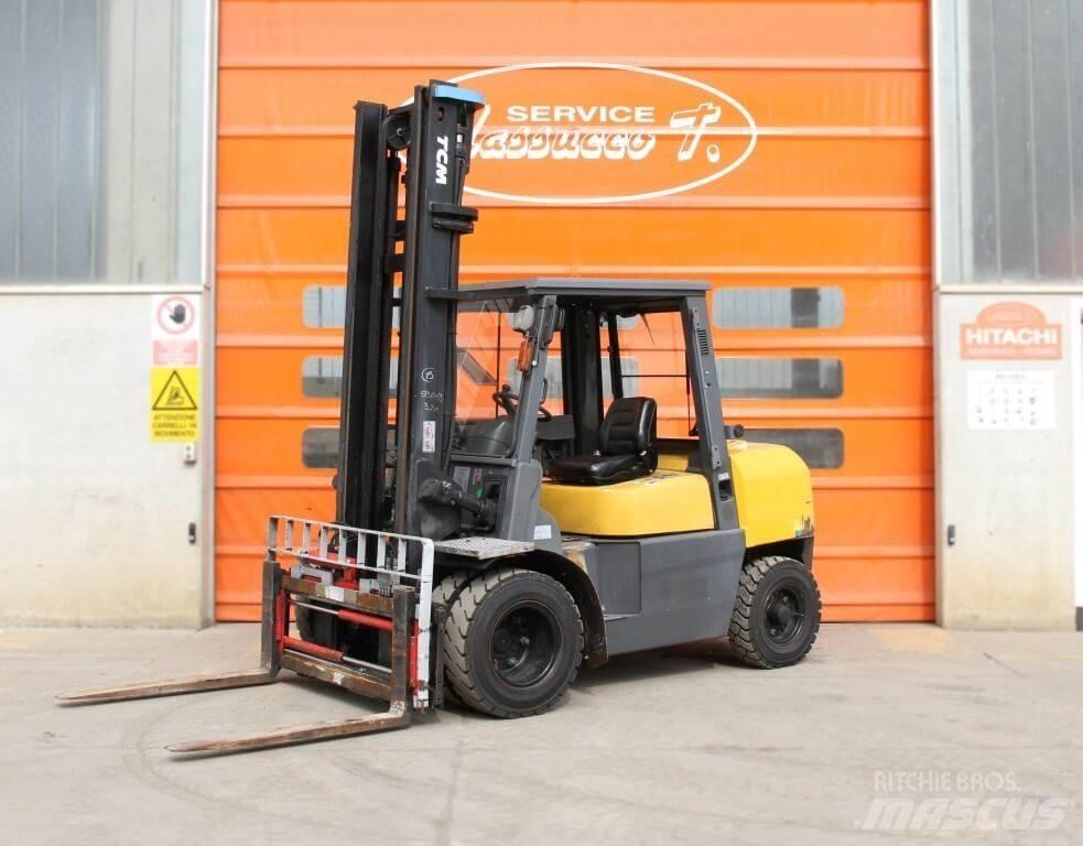 TCM FD40T2 Stivuitor diesel