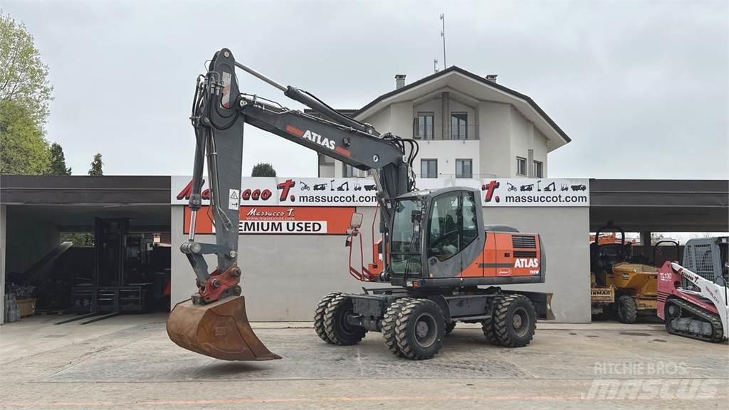 Terex TW190 Excavatoare cu roti