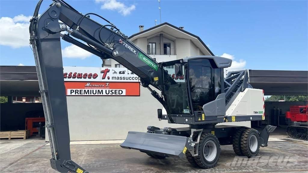 Terex TWH 220 S5 Excavatoare cu roti