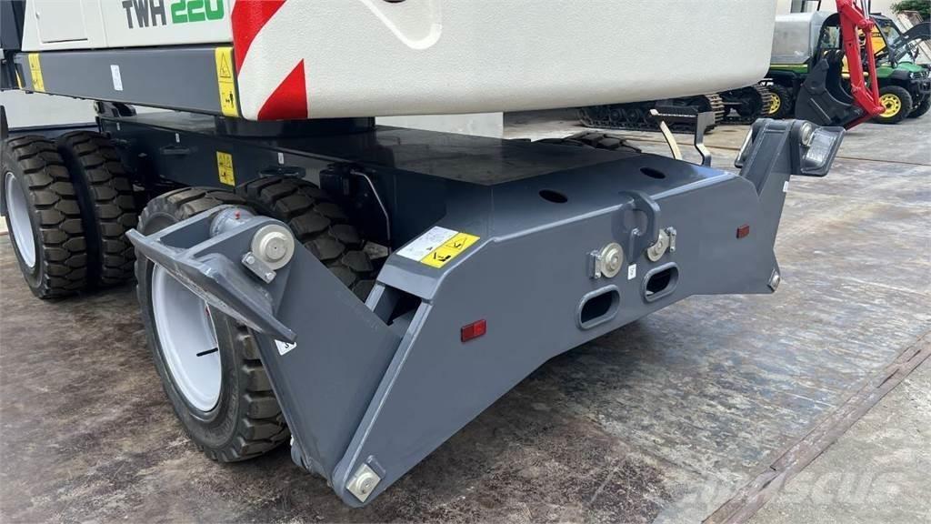 Terex TWH 220 S5 Excavatoare cu roti