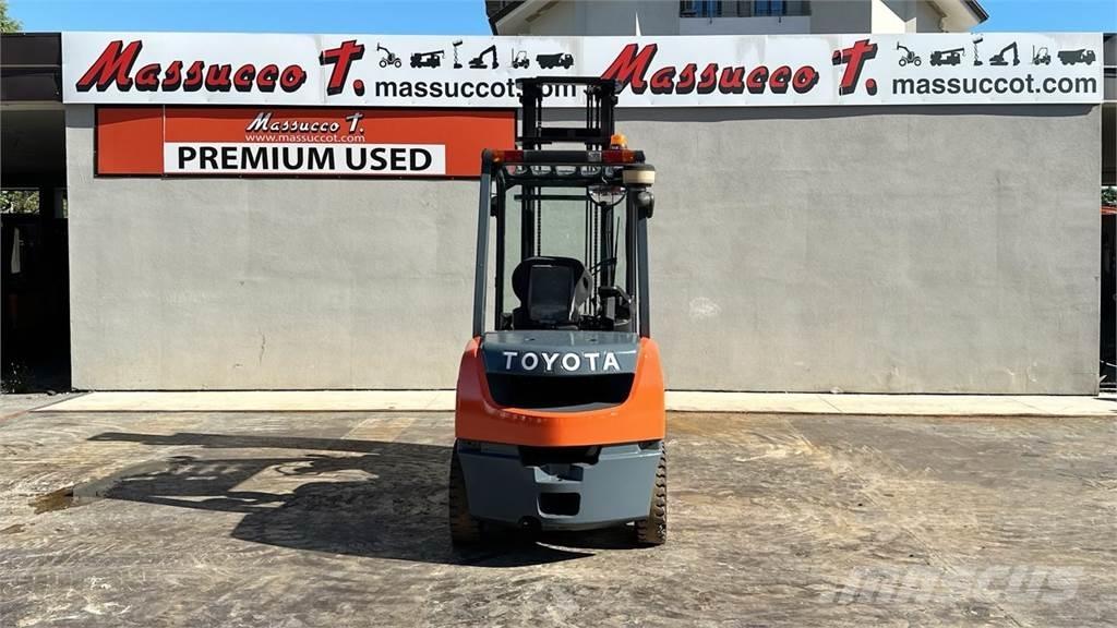 Toyota 02-8FDF30 Stivuitor diesel