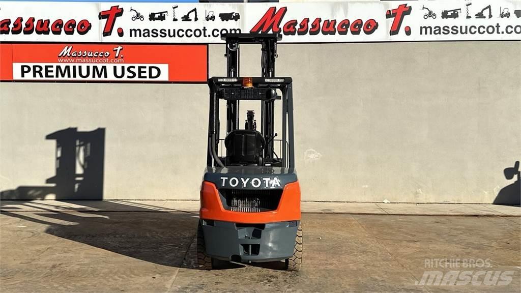 Toyota 52-8FDF30 Stivuitor diesel
