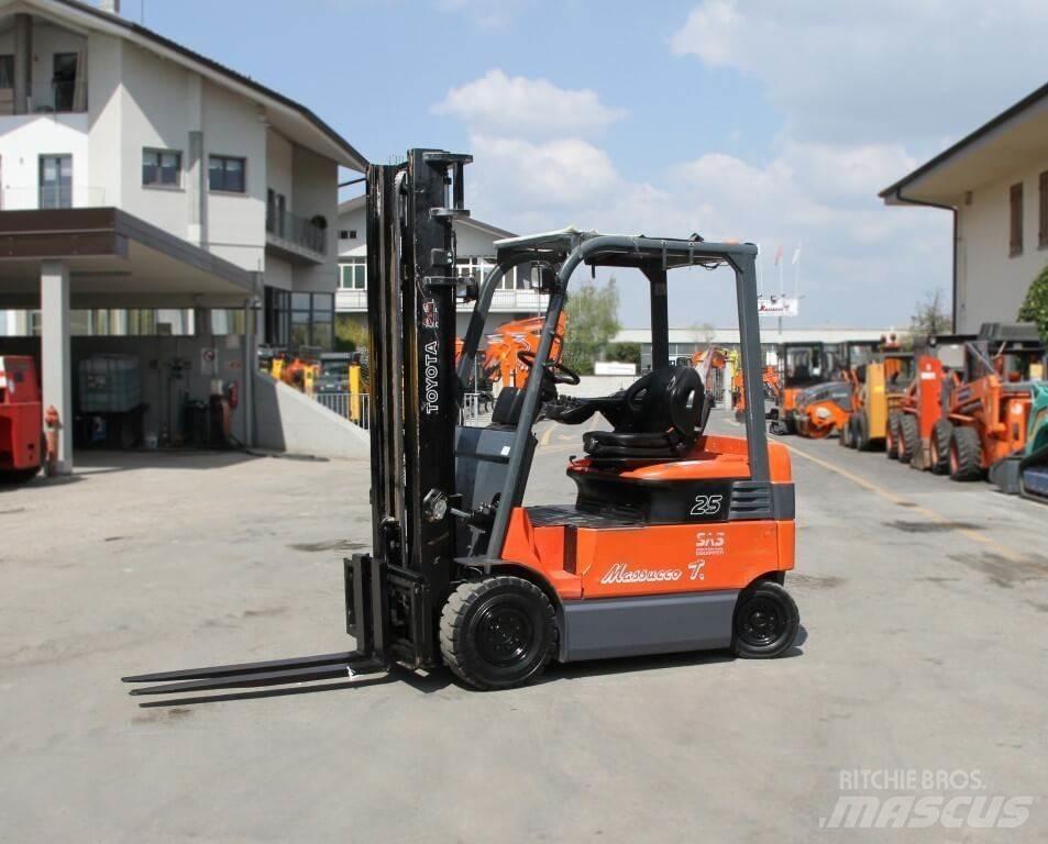Toyota 7FBMF25 Stivuitor electric