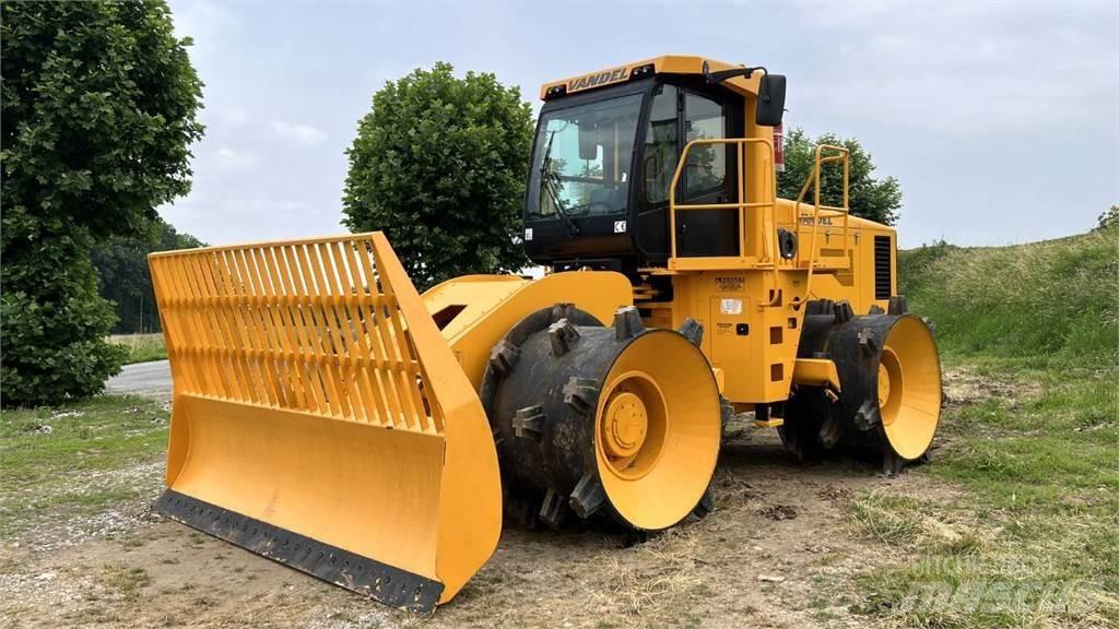 Vandel Quantum QS260 Buldozere pe senile