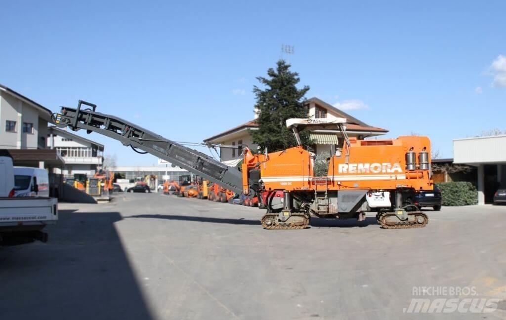 Wirtgen 1500 DC Utilaje asfalt cu freze reci