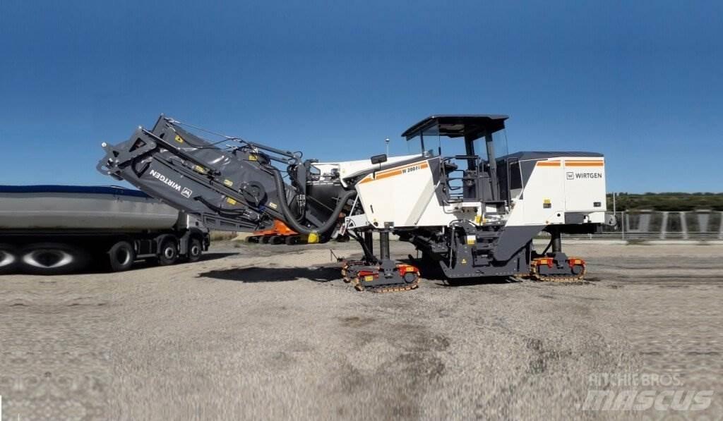 Wirtgen W200Fi Utilaje asfalt cu freze reci