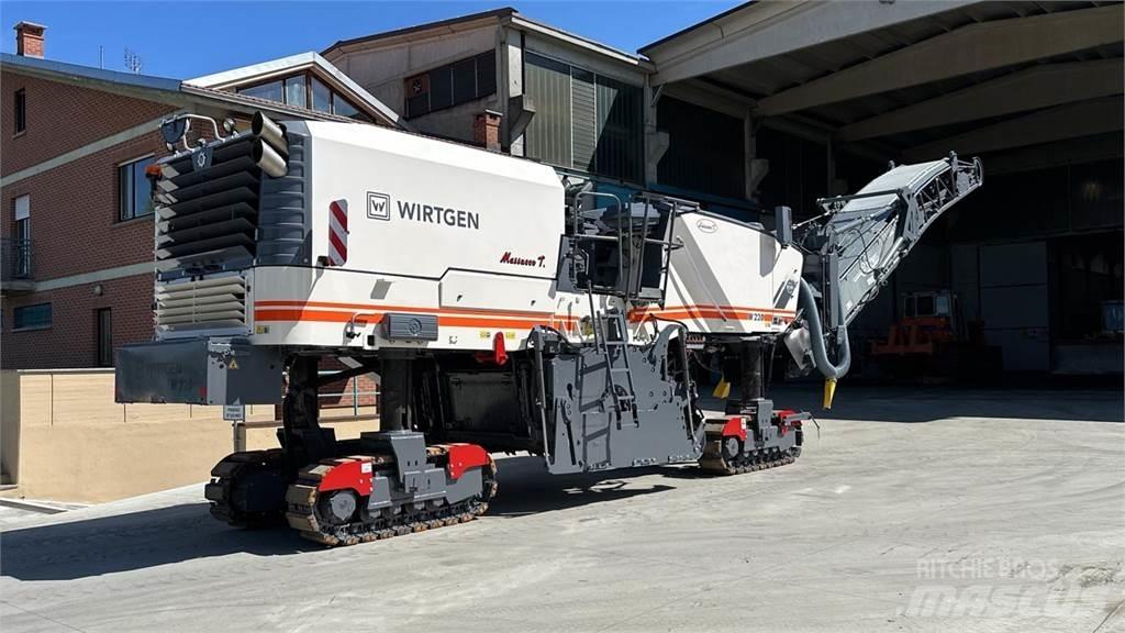 Wirtgen W220 Utilaje asfalt cu freze reci