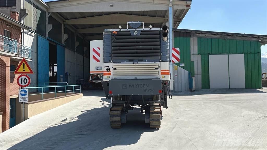 Wirtgen W220 Utilaje asfalt cu freze reci