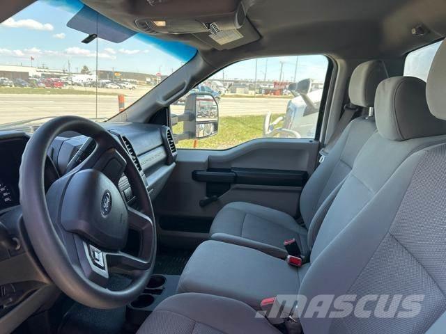 Ford F450 XL 4x2 Autocamioane