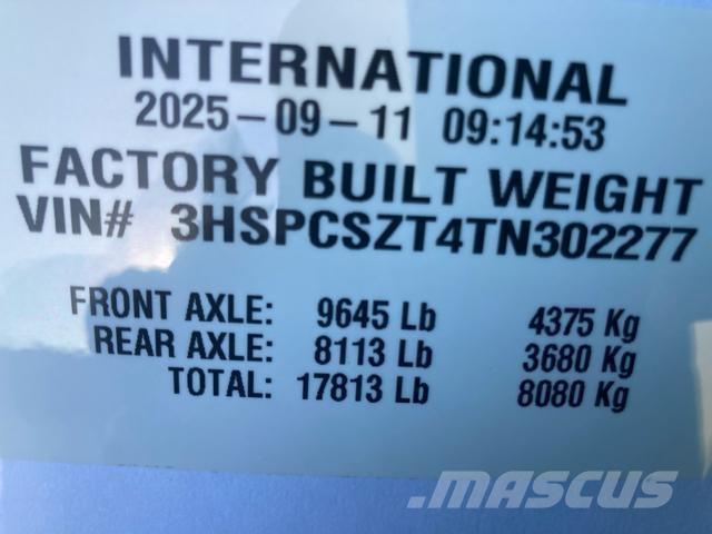 International HX Autotractoare