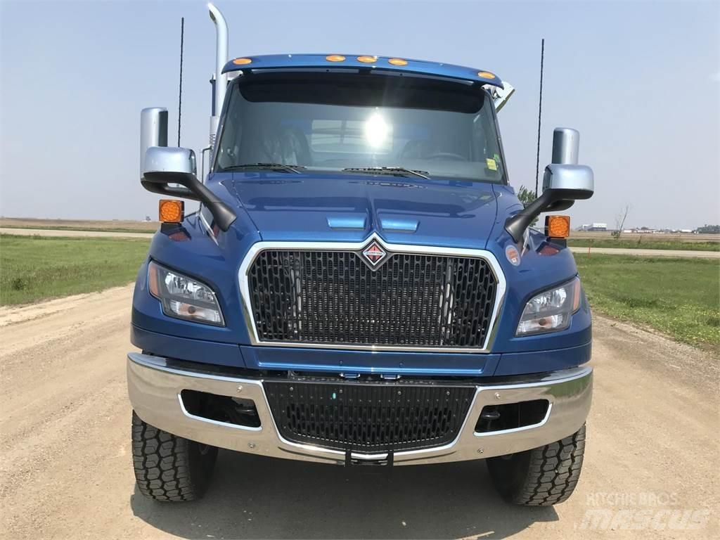 International MV Ferma/Camioane transport cereale