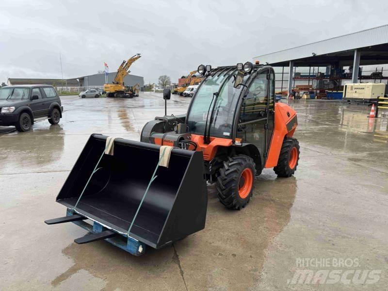 Ausa T235H Stivuitoare telescopice