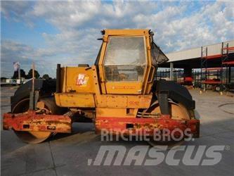 Dynapac cc421 Compactoare sol