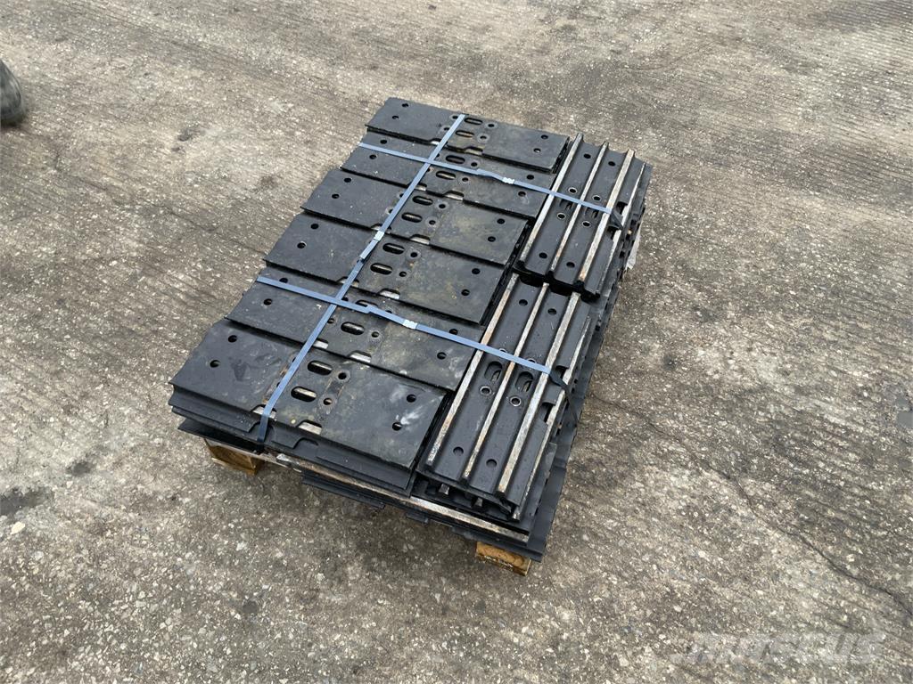  78x 450mm Steel Tracks Utilaje agricole - Altele