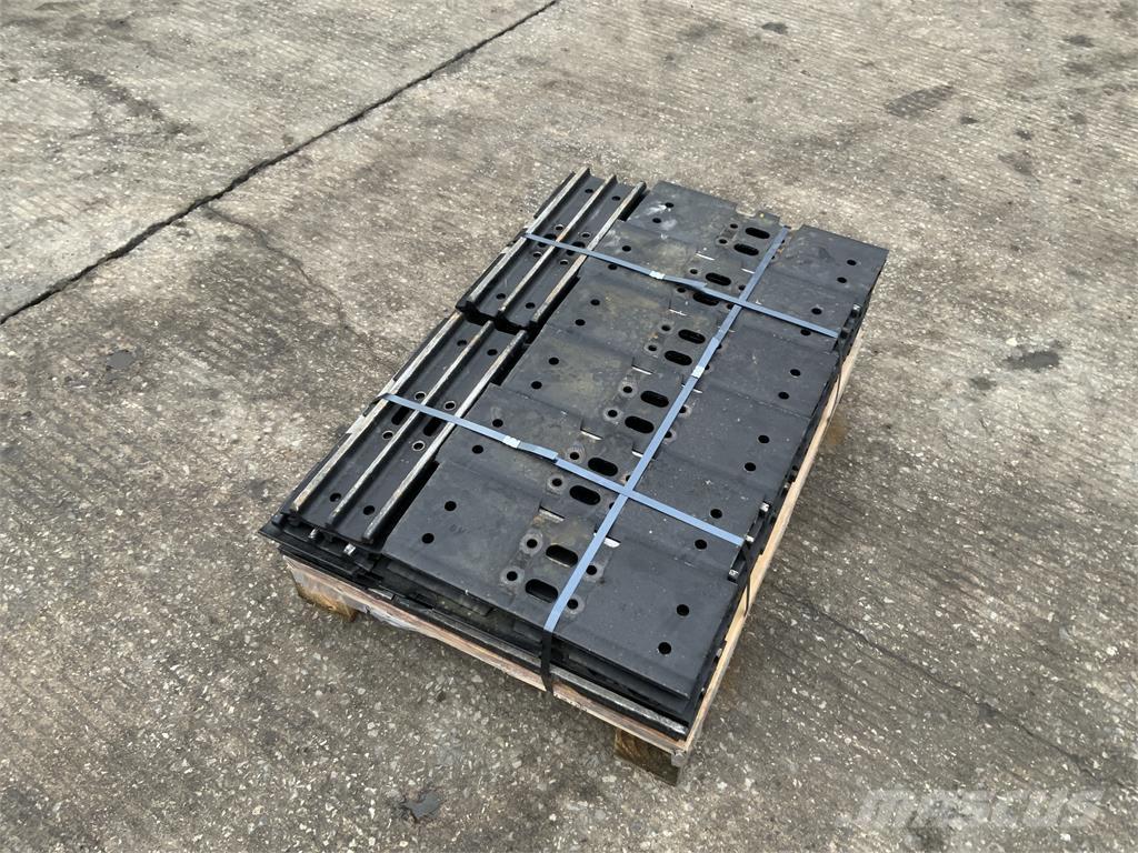  78x 450mm Steel Tracks Utilaje agricole - Altele