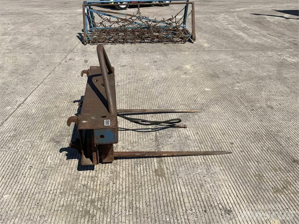  Hyd Bale Spike Utilaje agricole - Altele