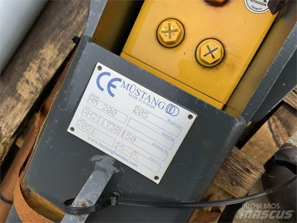 Mustang HM200 Breaker Utilaje agricole - Altele