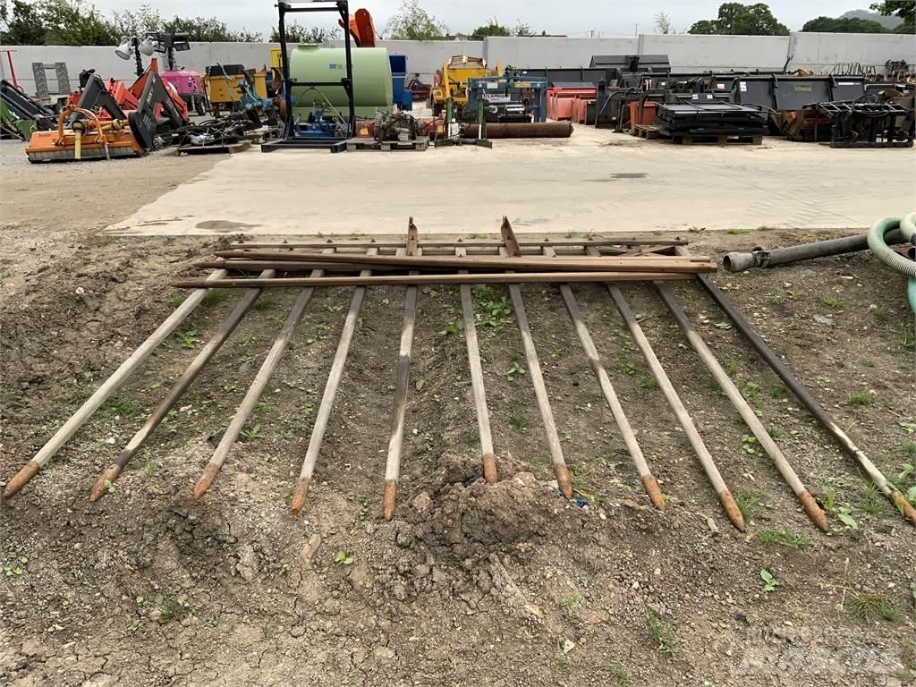  Old School Hay Rake Utilaje agricole - Altele