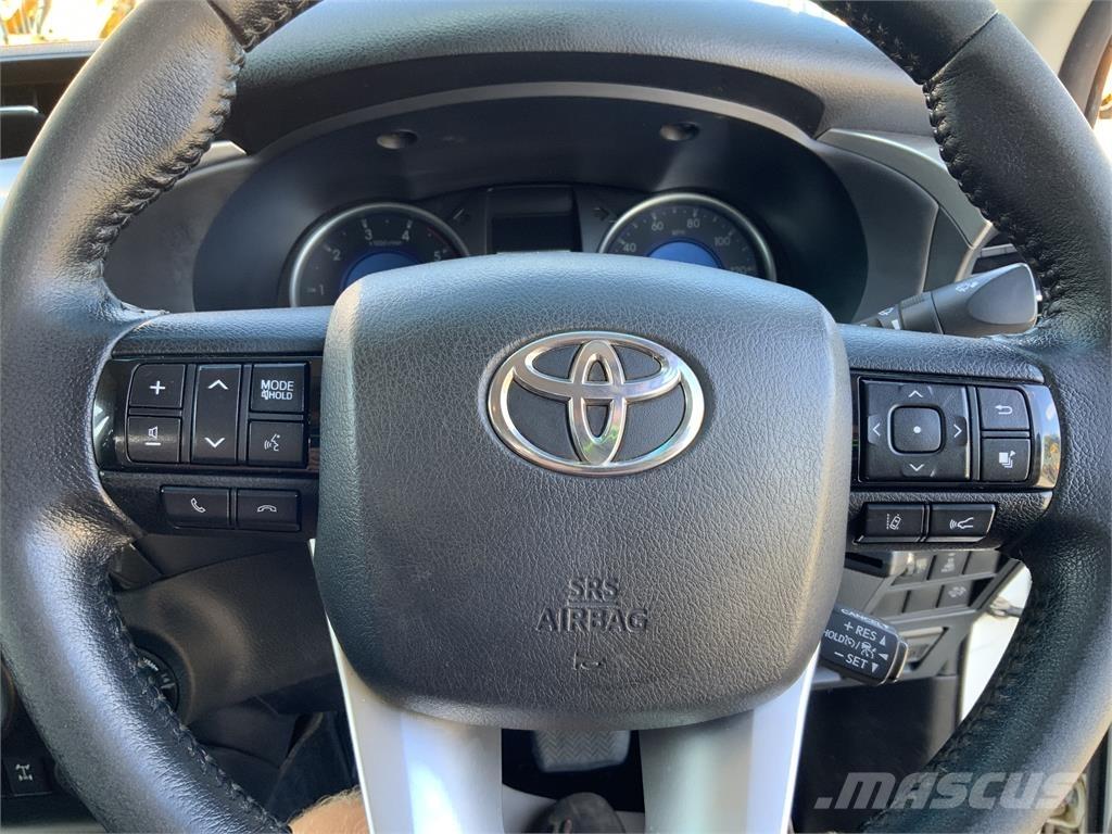 Toyota Hilux (ST24384) Utilaje agricole - Altele