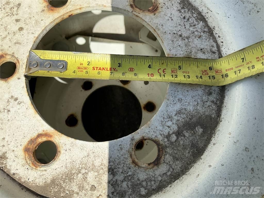  Unused Wheels And Tyres Utilaje agricole - Altele