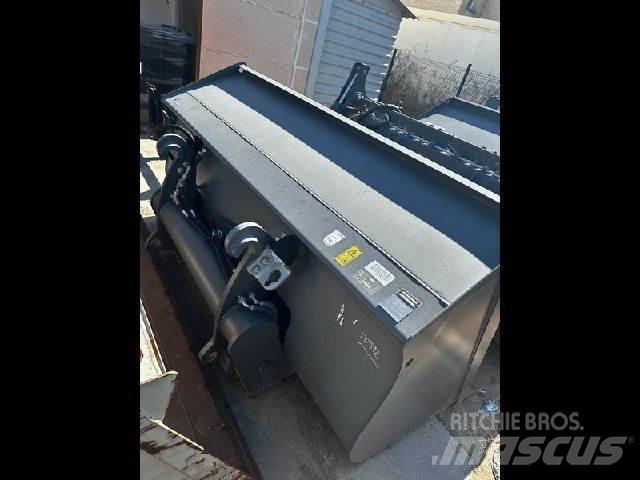 Liebherr  Utilaje construcții - Altele