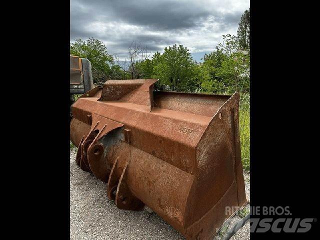 Liebherr  Utilaje construcții - Altele