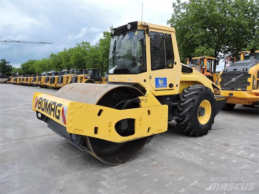 Bomag BW211D-4 GERMAN Alti cilindri compactori